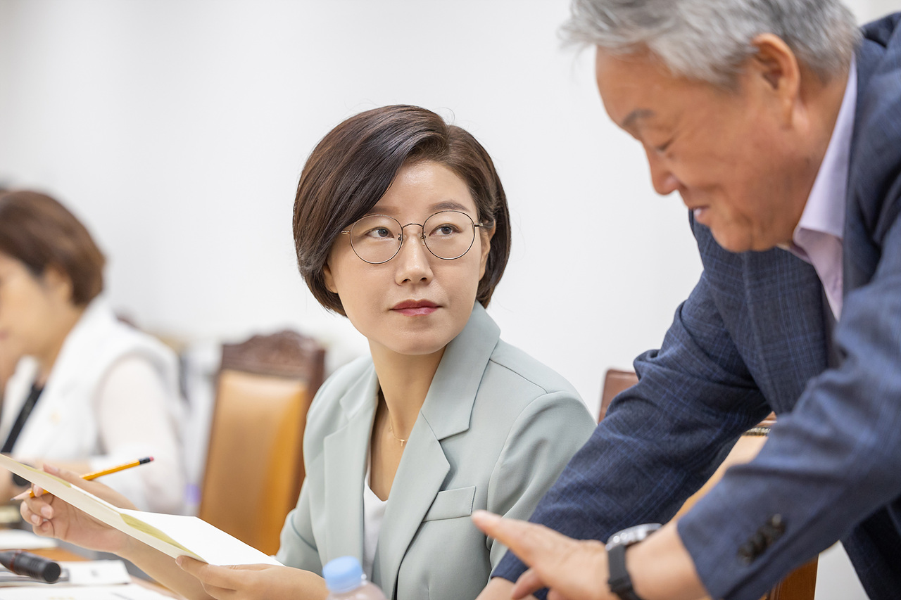 '제338회 구로구의회 임시회 회기중 예산결산특별위원회 안건심사' 게시글의 사진(11) '11.jpg'