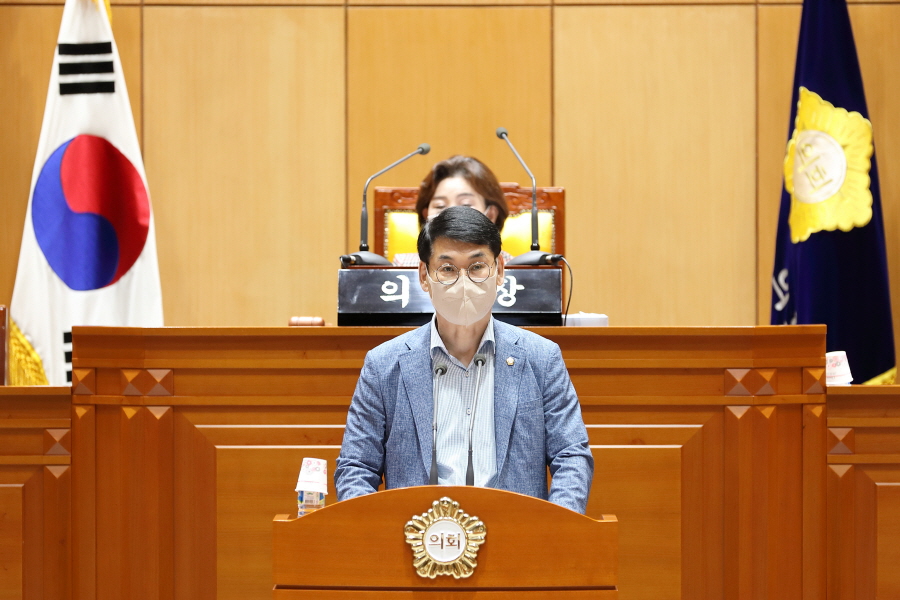 '제311회 구로구의회 임시회 제2차 본회의' 게시글의 사진(5) '크기변환_곽노혁 (1).JPG'