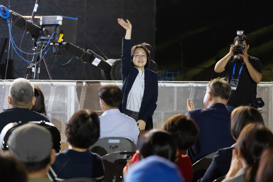 'G페스티벌 개막식 및 구로구민상 시상식' 게시글의 사진(11) '[크기변환]양명희 (4).JPG'