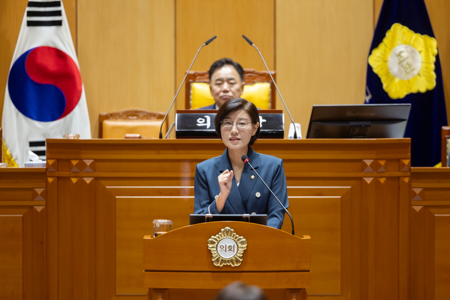 '제336회 구로구의회 정례회 제5차 본회의 구정질문_시책분야' 게시글의 사진(12) '[크기변환]김미주 (1).JPG'