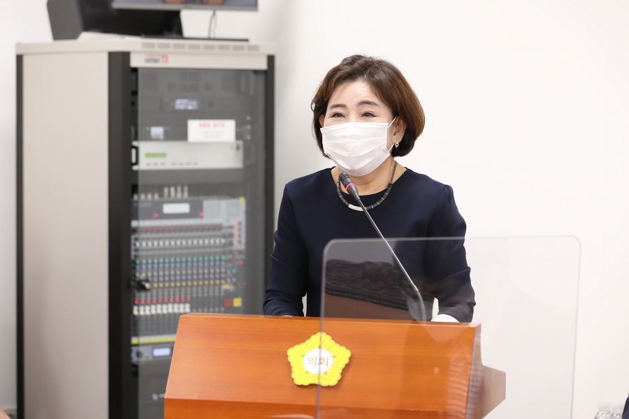 '구로구의회, 예결산 심사 및 행정사무감사 역량강화 교육' 게시글의 사진(3) '크기변환_곽윤희 (4).JPG'