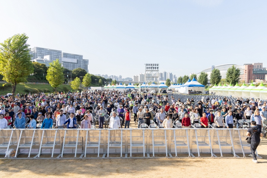 '탄소중립도시 선포식 및 탄소제로걷기행사' 게시글의 사진(2) '[크기변환]030A2494.JPG'