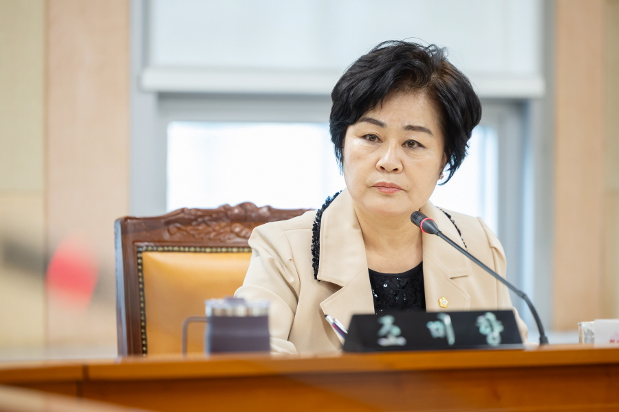 '제349회 구로구의회 정례회 회기중 복지건설위원회 안건심사' 게시글의 사진(5) '[크기변환]조미향 (12).JPG'