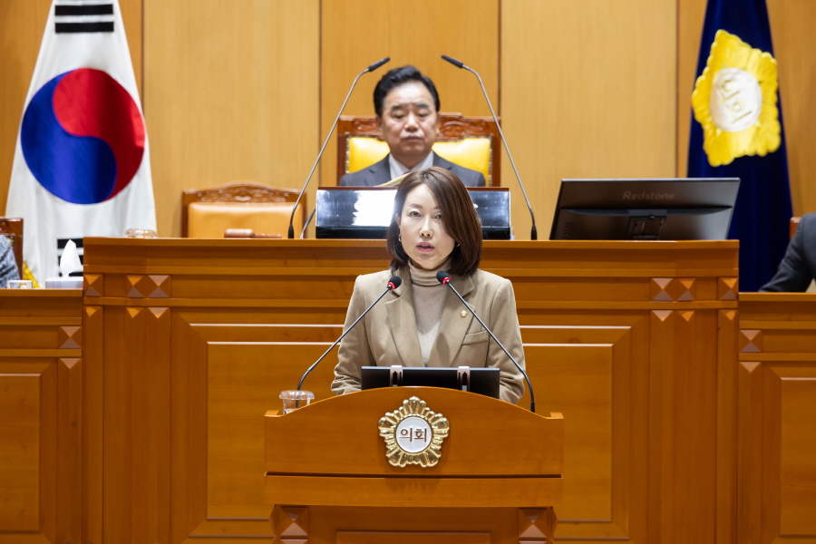 '제332회 구로구의회 정례회 제5차 본회의' 게시글의 사진(7) '크기변환_전미숙 (4).JPG'