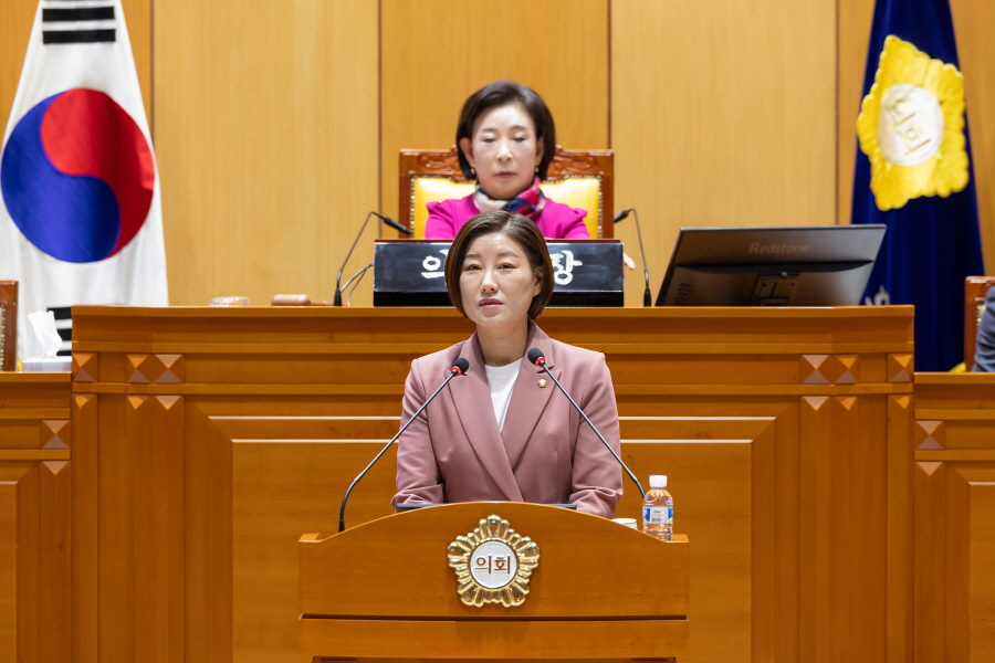 '제322회 구로구의회 정례회 제1차 본회의' 게시글의 사진(6) '크기변환_김미주 (3).JPG'