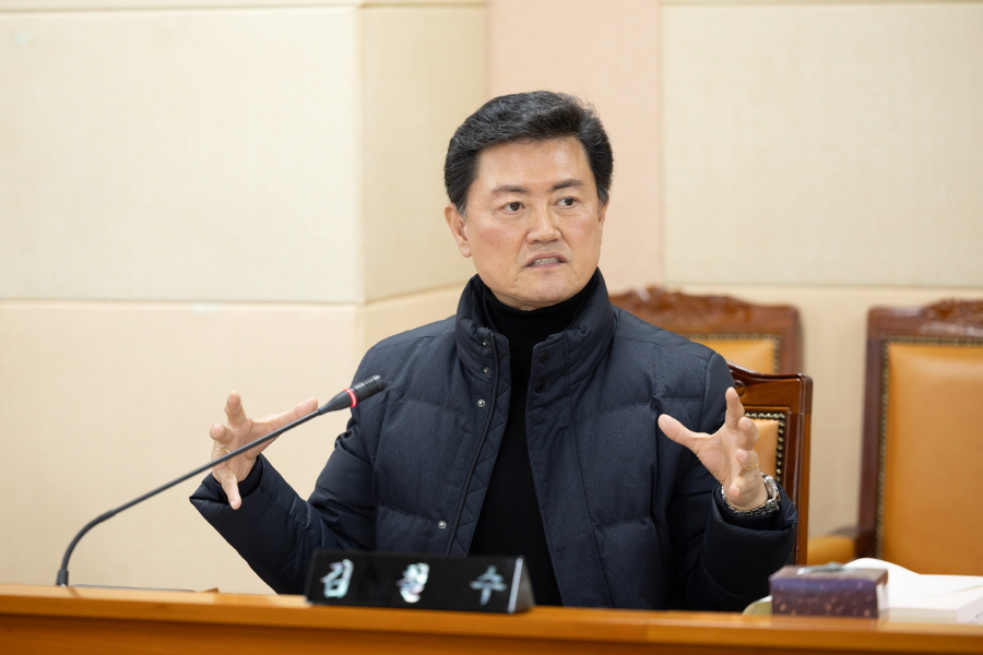 '제321회 구로구의회 임시회 폐회중 운영위원회' 게시글의 사진(8) '크기변환_김철수_국 (12).JPG'