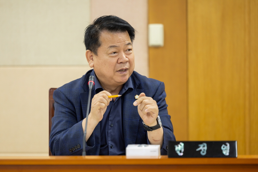 '제339회 구로구의회 임시회 회기중 복지건설위원회 안건심사' 게시글의 사진(9) '[크기변환]변정열 (6).JPG'