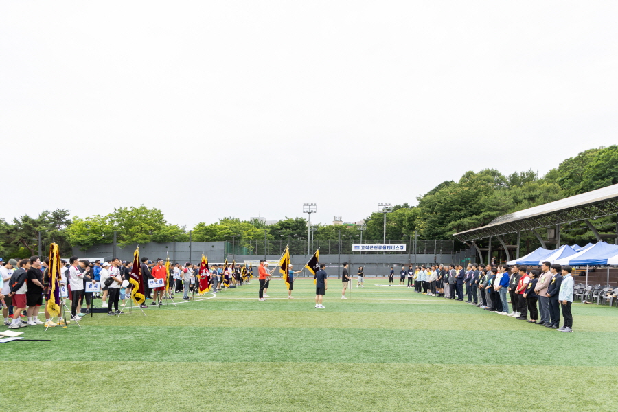 '제8회 구로구체육회장기 축구대회' 게시글의 사진(8) '[크기변환]김철수_국,최태영,김용권,전미숙,김미주,장인홍,윤건영,장성호.JPG'