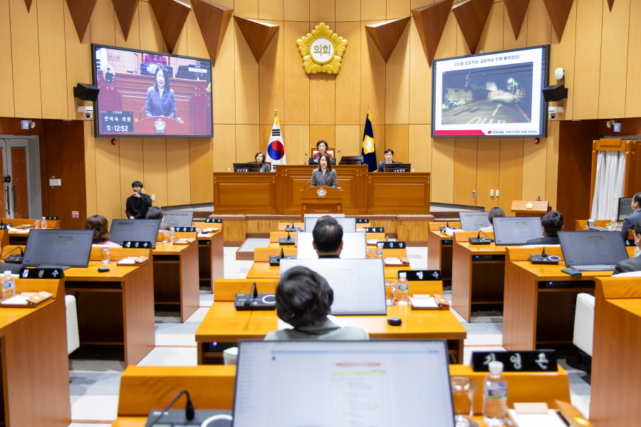'제322회 구로구의회 정례회 제4차 본회의 구정질문_시책분야' 게시글의 사진(7) '크기변환_전미숙 (16).JPG'