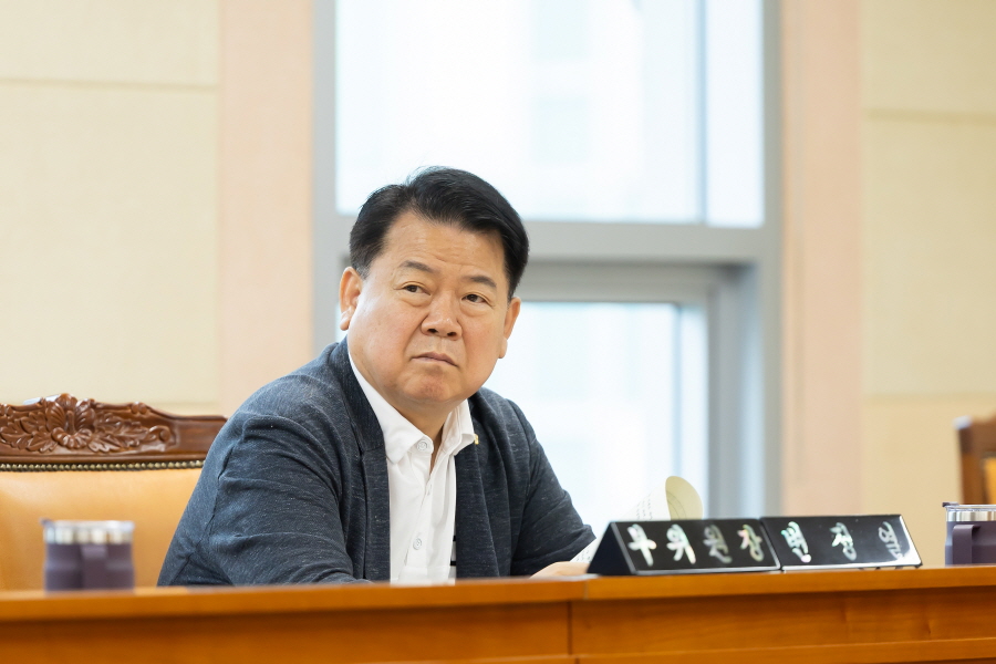 '제335회 구로구의회 임시회 폐회중 운영위원회 회의' 게시글의 사진(4) '[크기변환]변정열 (5).JPG'