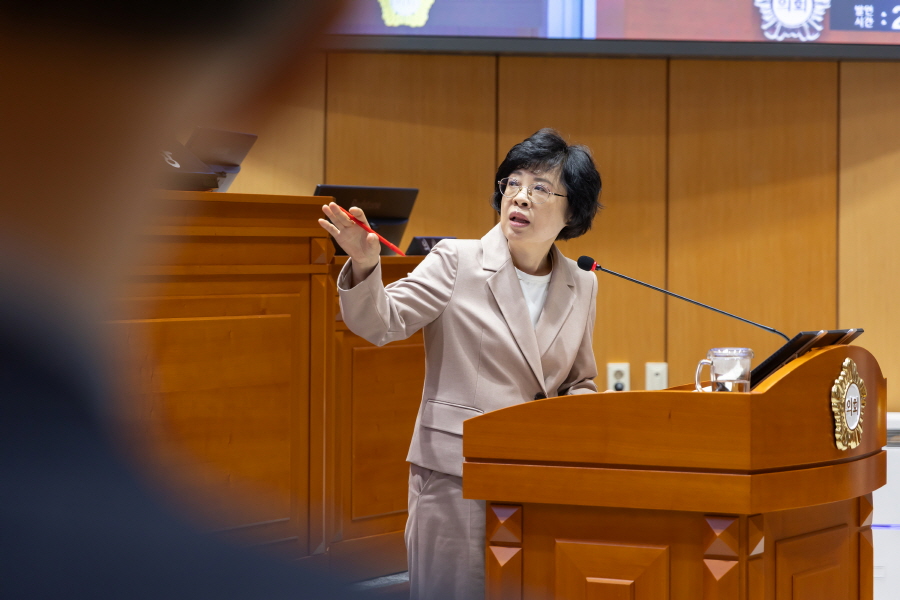 '제336회 구로구의회 정례회 제5차 본회의 구정질문_시책분야' 게시글의 사진(9) '[크기변환]이명숙 (26).JPG'