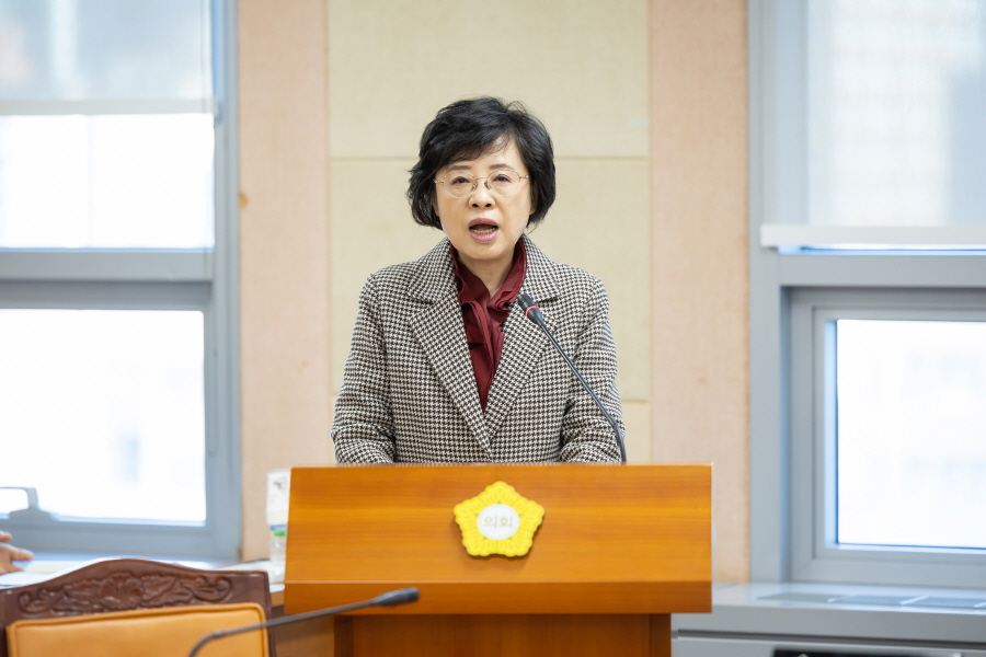 '제339회 구로구의회 임시회 회기중 복지건설위원회 안건심사' 게시글의 사진(10) '[크기변환]이명숙 (15).JPG'