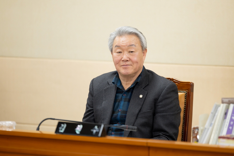 '제323회 구로구의회 임시회 폐회중 운영위원회 회의' 게시글의 사진(5) '크기변환_김철수_민 (2).JPG'