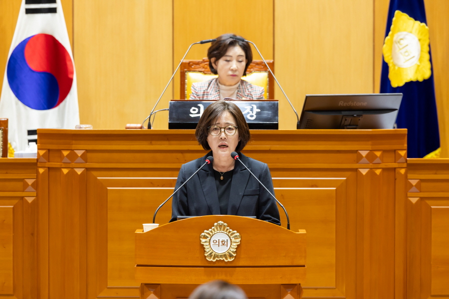 '제320회 구로구의회 임시회 제2차 본회의' 게시글의 사진(4) '크기변환_최태영 (1).JPG'