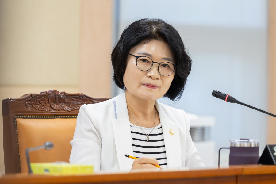 '제349회 구로구의회 정례회 회기중 복지건설위원회 2026년도 제2회 추가경정예산안 예비심사' 게시글의 사진(3) '[크기변환]김효림 (19).JPG'