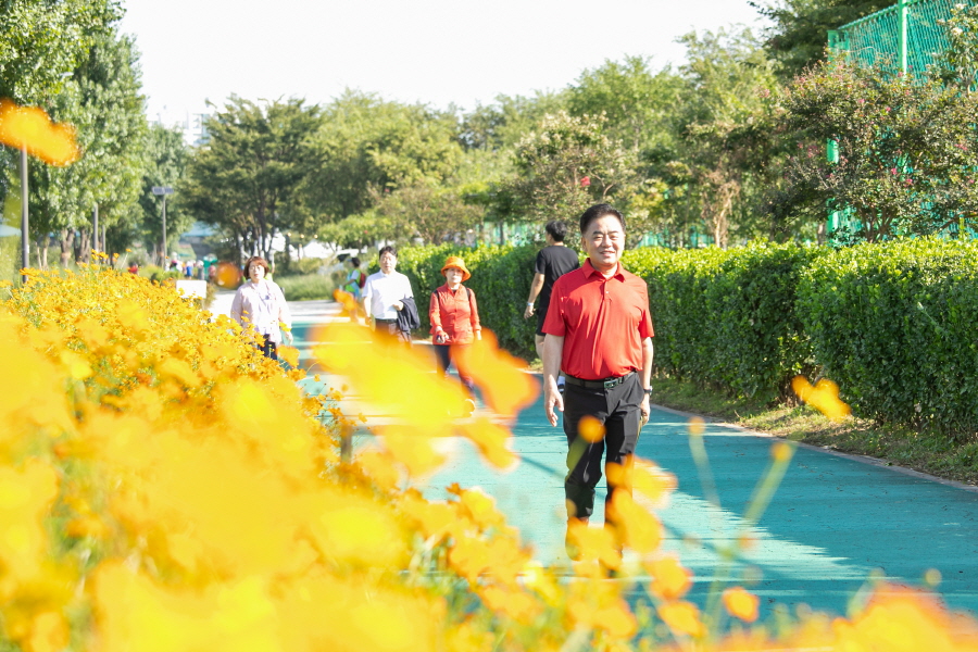 '탄소중립도시 선포식 및 탄소제로걷기행사' 게시글의 사진(7) '[크기변환]정대근 (3)-Evoto.jpg'