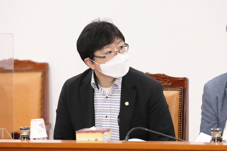 '구로구의회, 예결산 심사 및 행정사무감사 역량강화 교육' 게시글의 사진(8) '크기변환_홍용민.JPG'