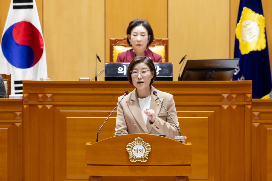 '제322회 구로구의회 정례회 제4차 본회의 구정질문_시책분야' 게시글의 사진(8) '크기변환_김미주 (6).JPG'