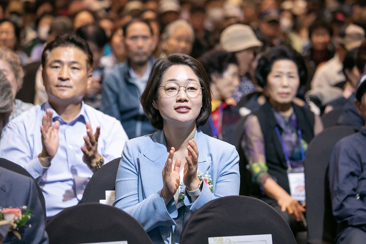 '제29회 노인의 날 기념행사' 게시글의 사진(12) '12.jpg'