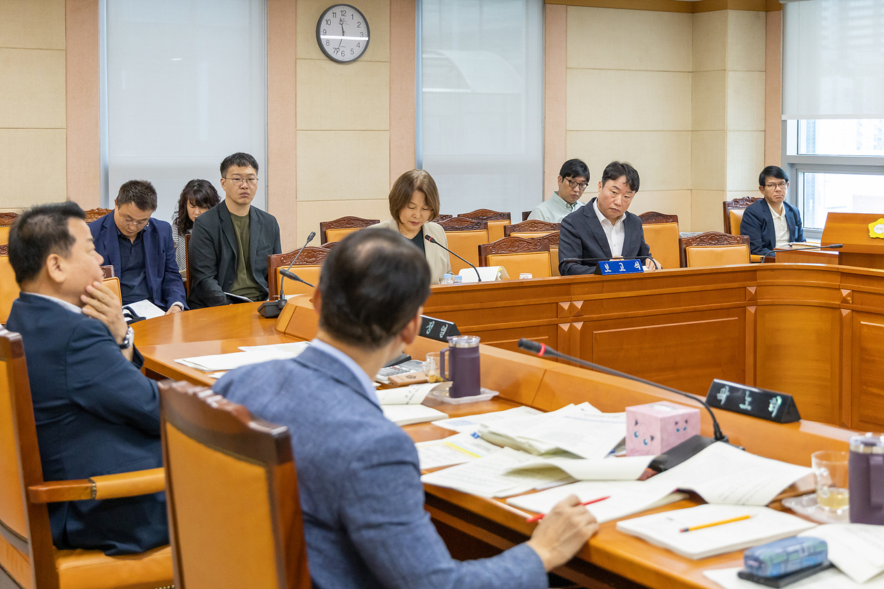 '제338회 구로구의회 임시회 회기중 복지건설위원회 안건심사 및 제2회 추가경정예산안 예비심사' 게시글의 사진(19) '19.jpg'