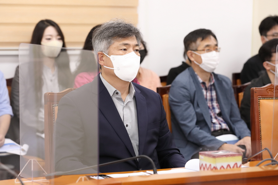 '구로구의회, 예결산 심사 및 행정사무감사 역량강화 교육' 게시글의 사진(4) '크기변환_김영곤 (3).JPG'