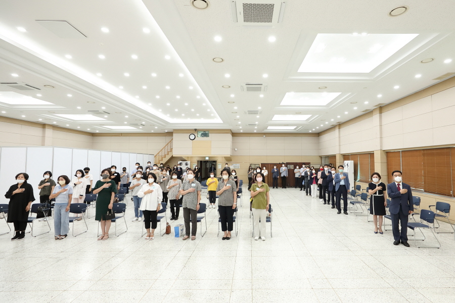 '2022년 통장 자녀 장학증서 수여식' 게시글의 사진(1) '크기변환_3I3A7074.JPG'