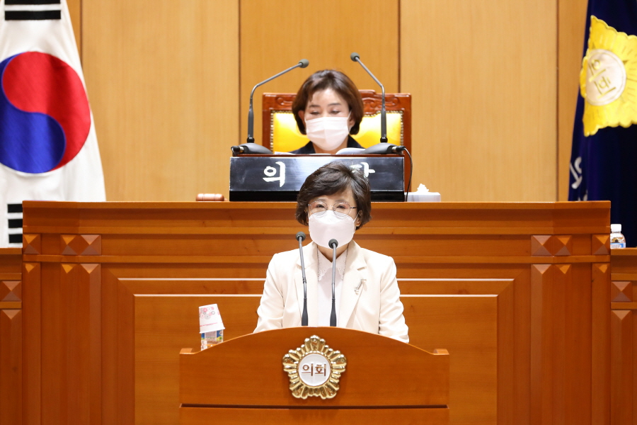 '제312회 구로구의회 정례회 제1차 본회의' 게시글의 사진(5) '크기변환_이명숙 (2).JPG'