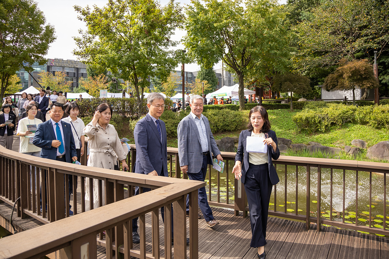 '기억튼튼공원 조성 및 치매극복의 날 기념 '제3회 온보듬 대축제'' 게시글의 사진(4) '04.jpg'