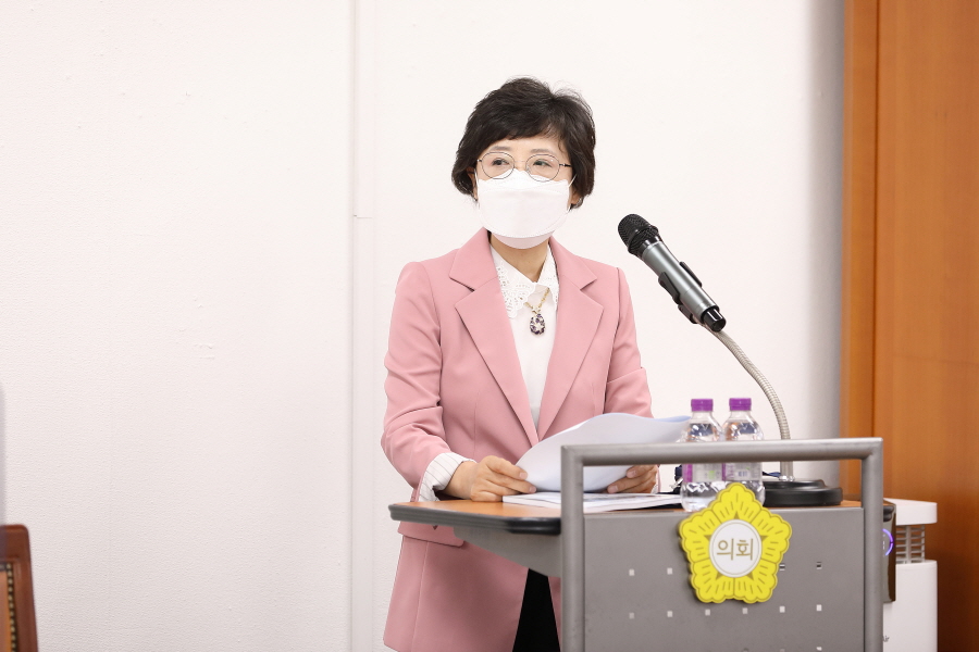 '구로구의회, 예결산 심사 및 행정사무감사 역량강화 교육' 게시글의 사진(5) '크기변환_이명숙 (7).JPG'