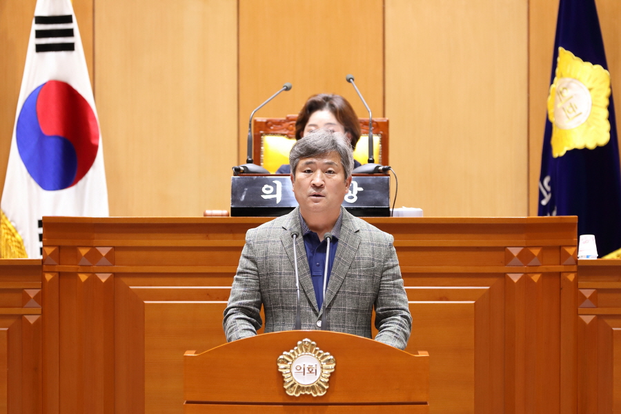 '제311회 구로구의회 임시회 제1차 본회의' 게시글의 사진(4) '크기변환_김영곤 (3).JPG'