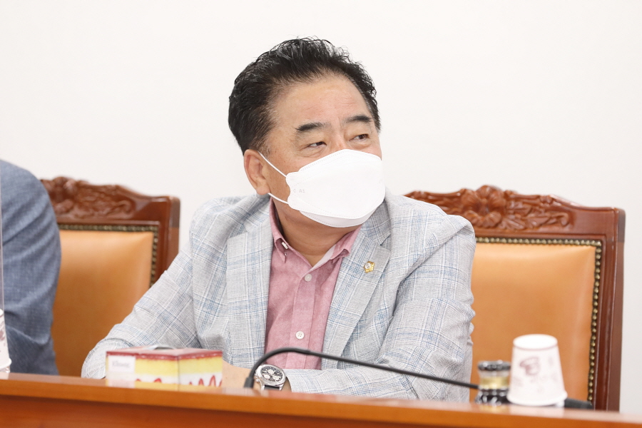 '구로구의회, 예결산 심사 및 행정사무감사 역량강화 교육' 게시글의 사진(10) '크기변환_정대근 (5).JPG'