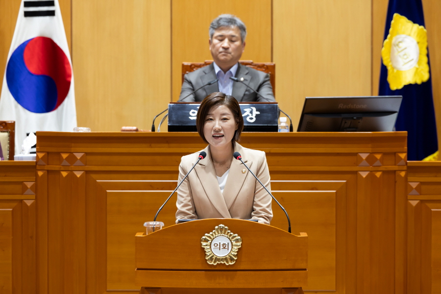 '제321회 구로구의회 임시회 제2차 본회의' 게시글의 사진(5) '크기변환_김미주 (6).JPG'