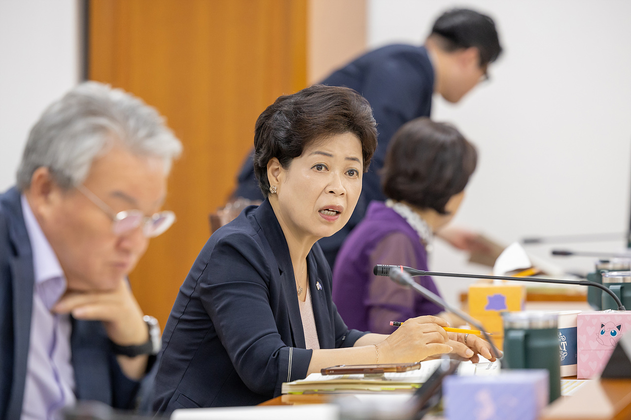 '제338회 구로구의회 임시회 회기중 예산결산특별위원회 안건심사' 게시글의 사진(6) '06.jpg'