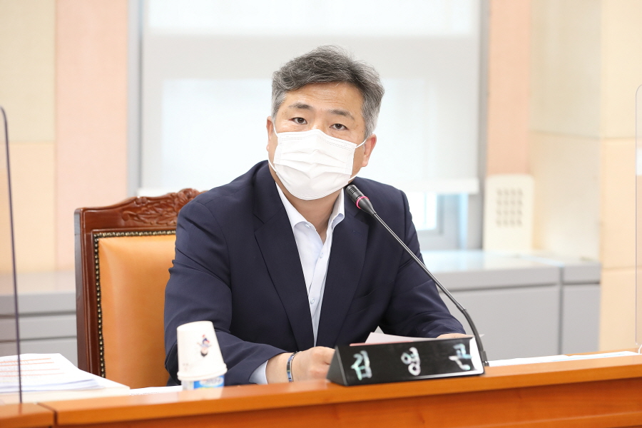 '제311회 구로구의회 임시회 폐회중 운영위원회회의' 게시글의 사진(5) '크기변환_김영곤 (3).JPG'