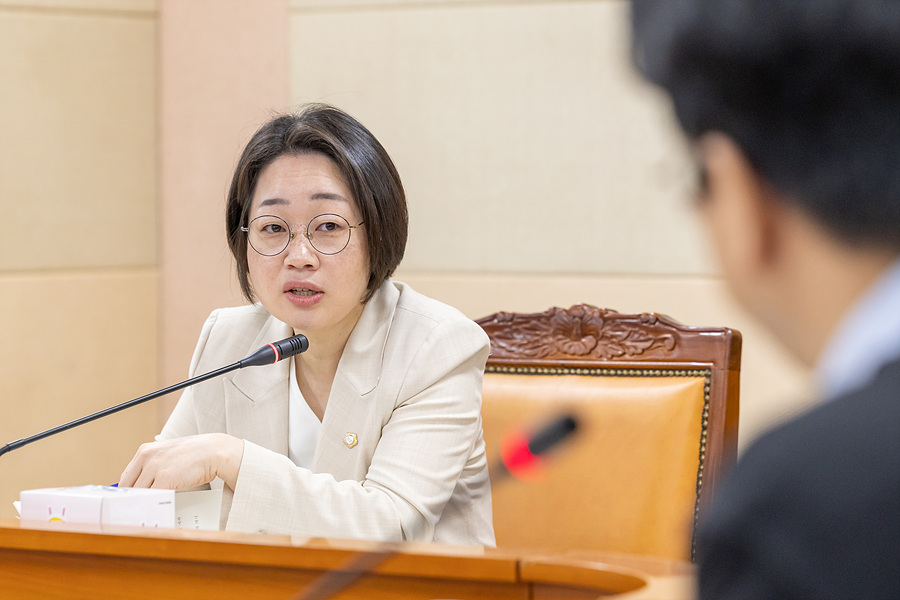 '제334회 구로구의회 임시회 폐회중 운영위원회 회의' 게시글의 사진(9) '09.jpg'