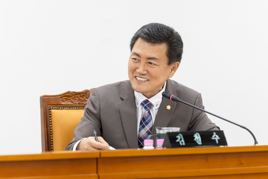 '제349회 구로구의회 정례회 회기중 행정기획위원회 2026년도 제2회 추가경정예산안 예비심사' 게시글의 사진(4) '[크기변환]김철수_국 (7).JPG'