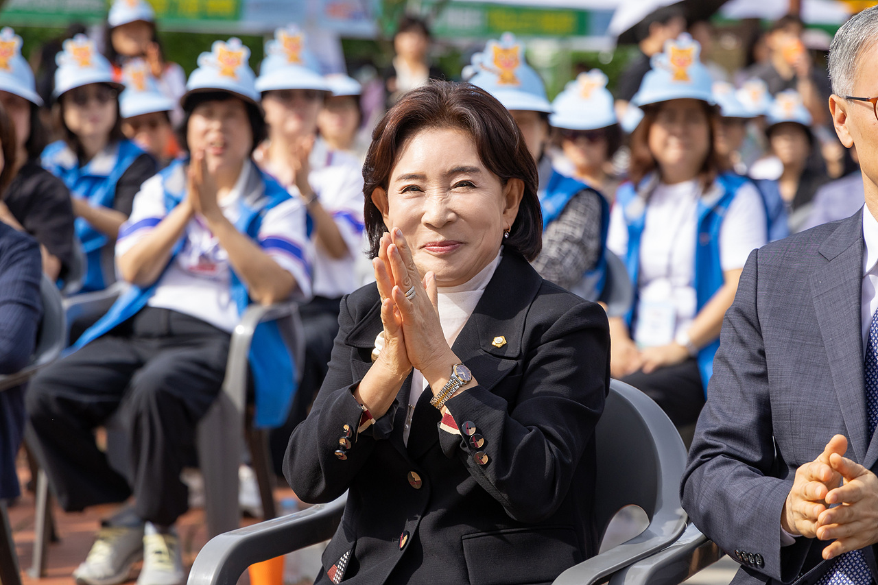 '기억튼튼공원 조성 및 치매극복의 날 기념 '제3회 온보듬 대축제'' 게시글의 사진(11) '11.jpg'