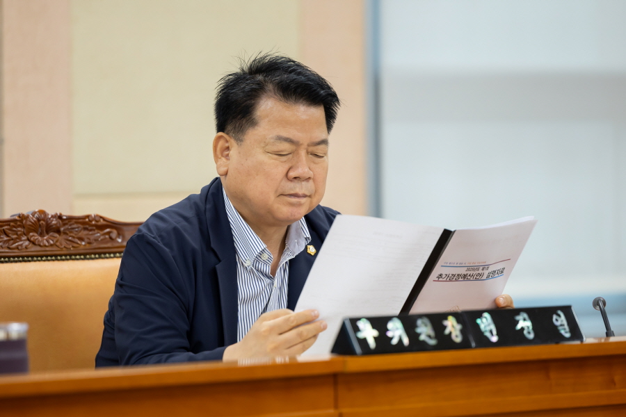 '제336회 구로구의회 정례회 폐회중 운영위원회 회의' 게시글의 사진(4) '[크기변환]변정열 (3).JPG'