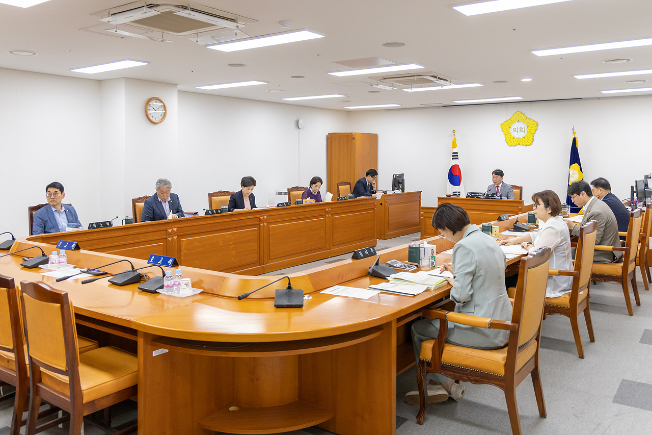 '제338회 구로구의회 임시회 회기중 예산결산특별위원회 안건심사' 게시글의 사진(12) '12.jpg'