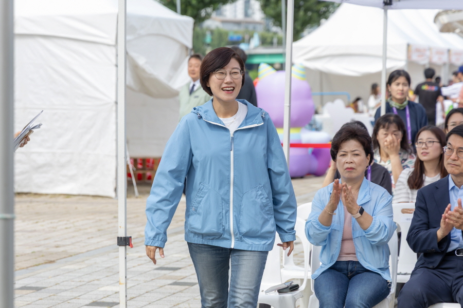'2025년 제13회 구로 책축제' 게시글의 사진(12) '[크기변환]김미주 (3).JPG'