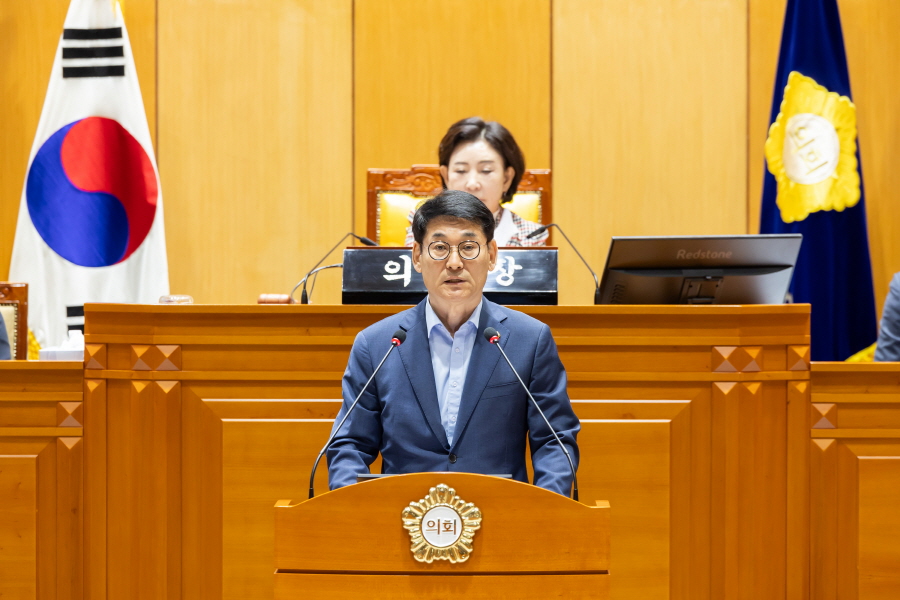 '제320회 구로구의회 임시회 제2차 본회의' 게시글의 사진(3) '크기변환_곽노혁 (10).JPG'