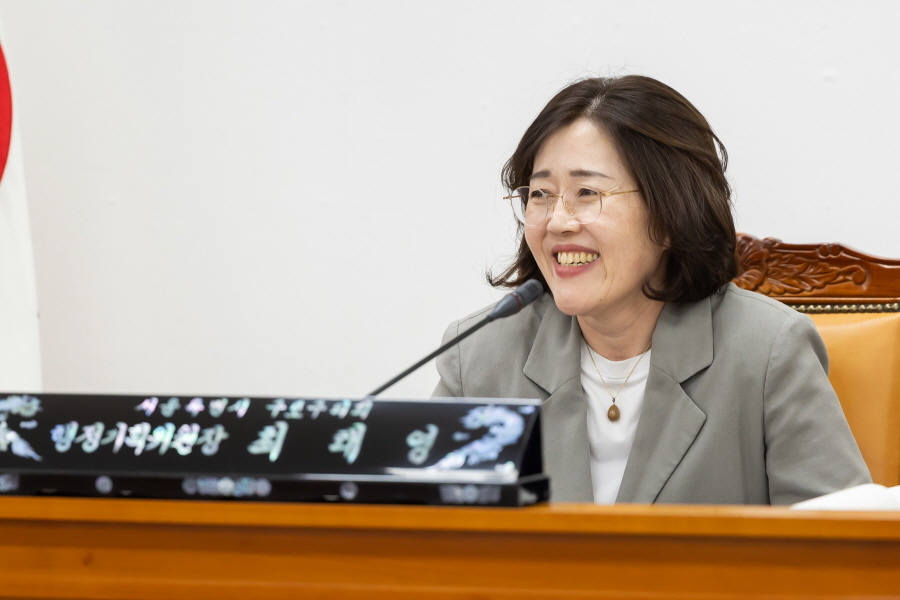 '제349회 구로구의회 정례회 회기중 행정기획위원회 2026년도 제2회 추가경정예산안 예비심사' 게시글의 사진(2) '[크기변환]최태영 (9).JPG'