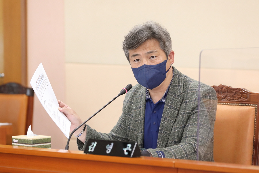 '제310회 구로구의회 임시회 폐회중 운영위원회 회의' 게시글의 사진(5) '크기변환_김영곤 (6).JPG'