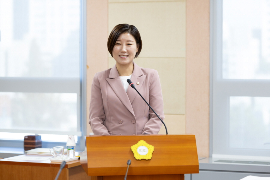 '제321회 구로구의회 임시회 폐회중 운영위원회' 게시글의 사진(4) '크기변환_김미주 (19).JPG'