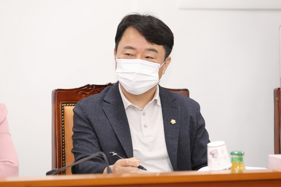 '구로구의회, 예결산 심사 및 행정사무감사 역량강화 교육' 게시글의 사진(12) '크기변환_김용권 (1).JPG'