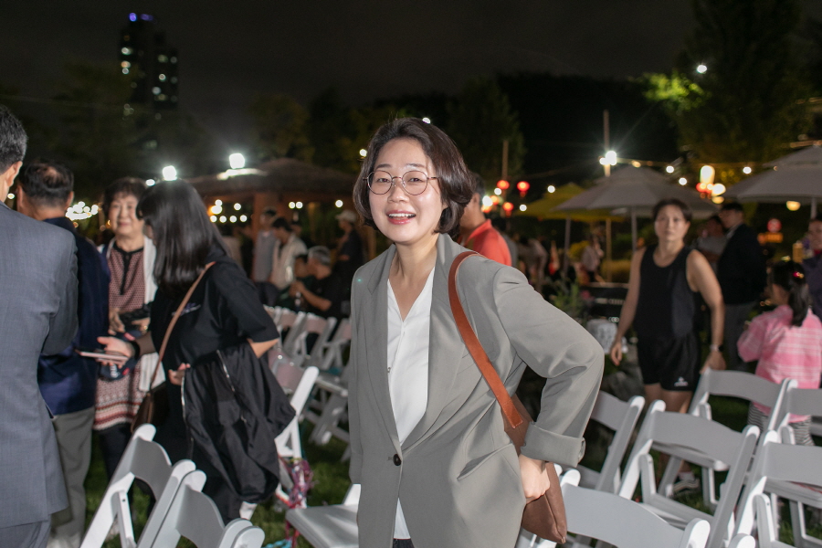 '2025년 어울림정원 빛축제 점등식' 게시글의 사진(7) '[크기변환]양명희 (4)-Evoto.jpg'