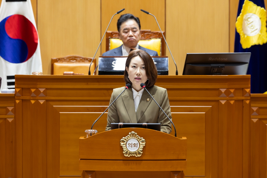 '제332회 구로구의회 정례회 제4차 본회의 구정질문_시책분야' 게시글의 사진(9) '크기변환_전미숙 (21).JPG'