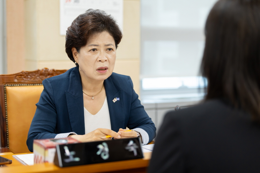 '제336회 구로구의회 정례회 회기중 운영위원회 행정사무감사' 게시글의 사진(4) '[크기변환]노경숙 (2).JPG'