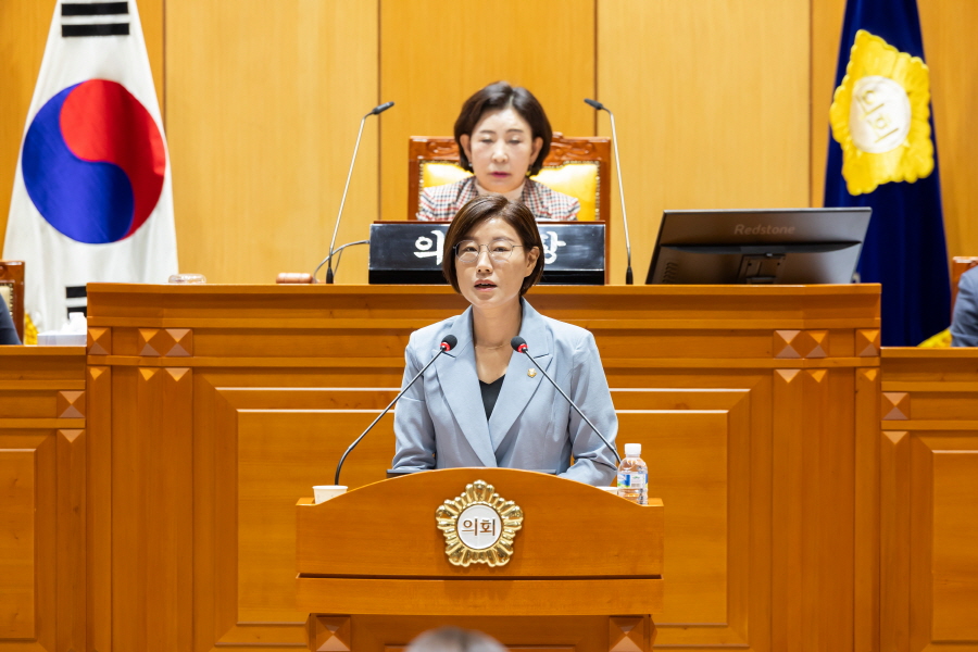 '제320회 구로구의회 임시회 제2차 본회의' 게시글의 사진(10) '크기변환_김미주 (3).JPG'