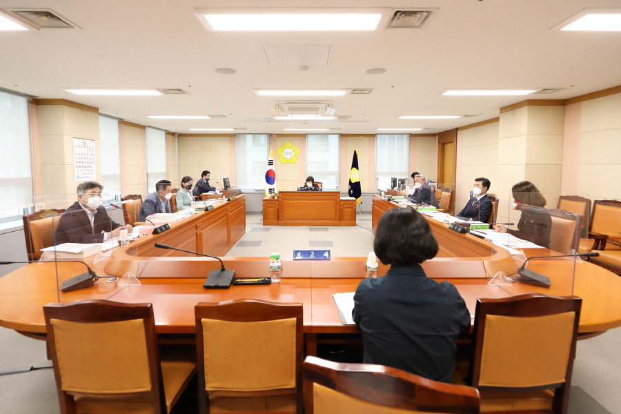 '제311회 구로구의회 임시회 폐회중 운영위원회회의' 게시글의 사진(1) '크기변환_3I3A0177.JPG'